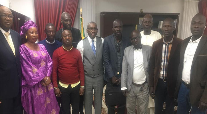 Me SIDIKI KABA AU SECOURS DES CONDUCTEURS DE MOTO TAXIS JAKARTA