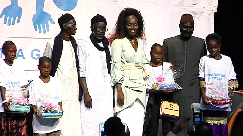 JOURNÉE DE LENFANT AFRICAIN COUMBA GAWLO SÈME LA LUMIÈRE DANS LES CŒURS DE PLUS DE 1000 ENFANTS SÉNÉGALAIS