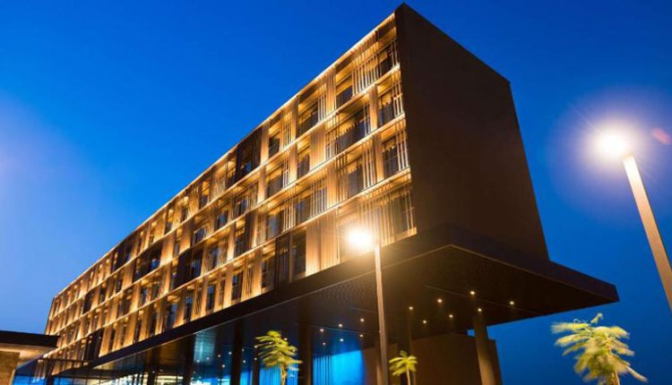 COVID 19 LA BAMBOULA DES CONFINÉS DANS LES HÔTELS