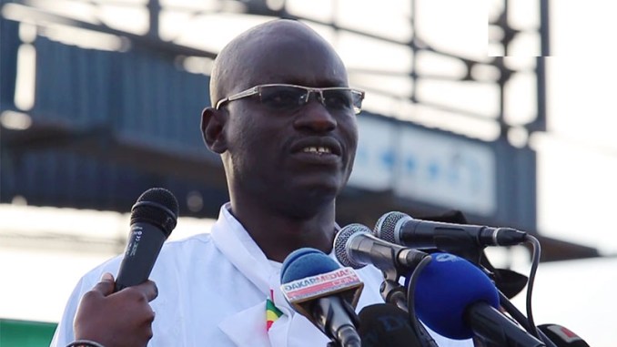 QUI VIT AVEC SAMUEL SARR PEUT VIVRE AVEC UN VIRUS Par Abass FALL